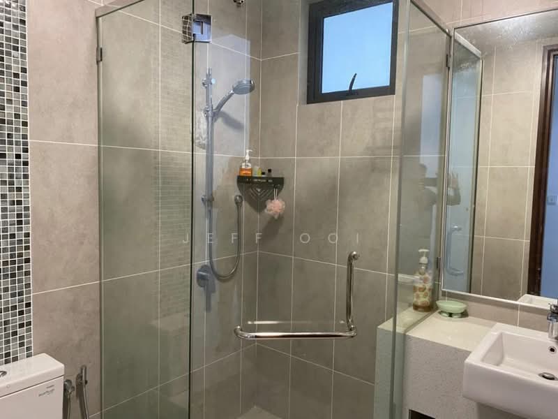 Condominium for Rent at Queens Residences Q2 @ Queens Waterfront - Jeff Ooi - Bathroom - PropertyGuru.com.my