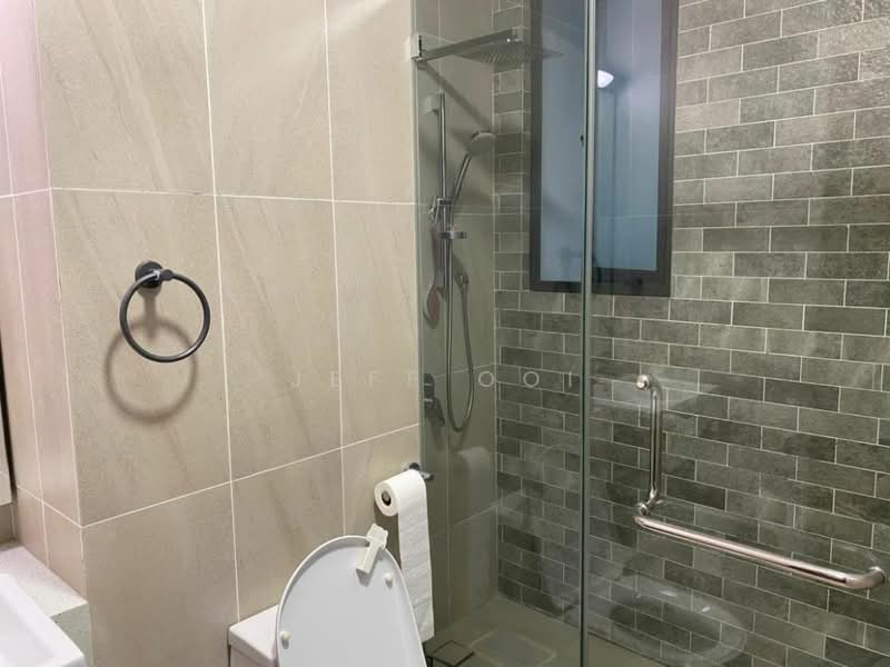 Condominium for Rent at Queens Residences Q2 @ Queens Waterfront - Jeff Ooi - Bathroom - PropertyGuru.com.my