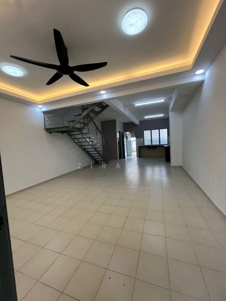 2-storey Terraced House for Sale in Taman Scientex Pasir Gudang (Pasir Gudang) - Zira . - Interior - PropertyGuru.com.my