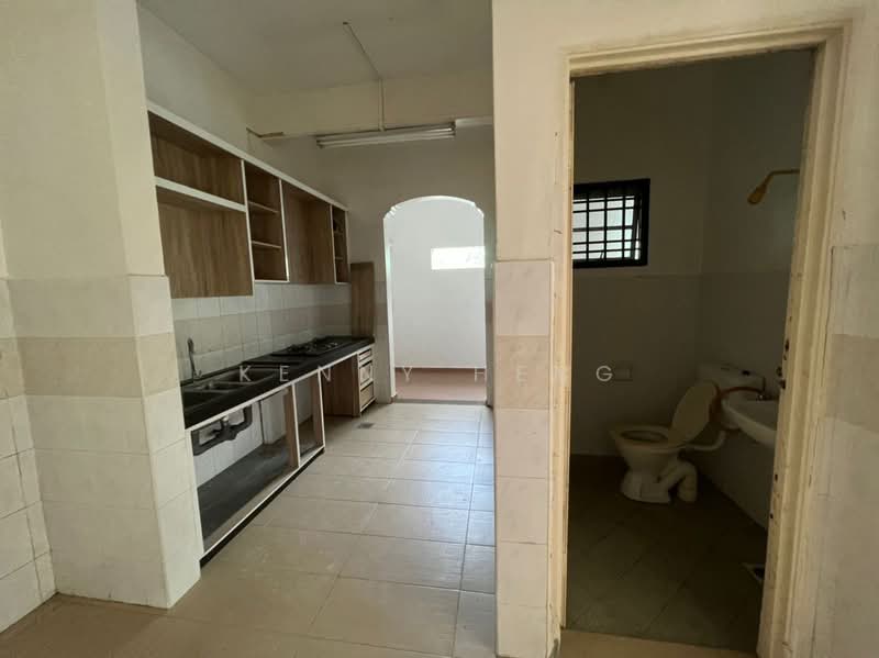 Rumah Teres 2 Tingkat untuk Dijual di Kangkar Pulai (Skudai) - Kenny Heng - Kitchen - PropertyGuru.com.my