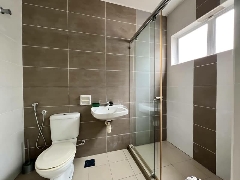 Rumah Berkembar untuk Dijual di Bandar Baru Sri Klebang (Chemor) - Lee Muzi - Bathroom - PropertyGuru.com.my