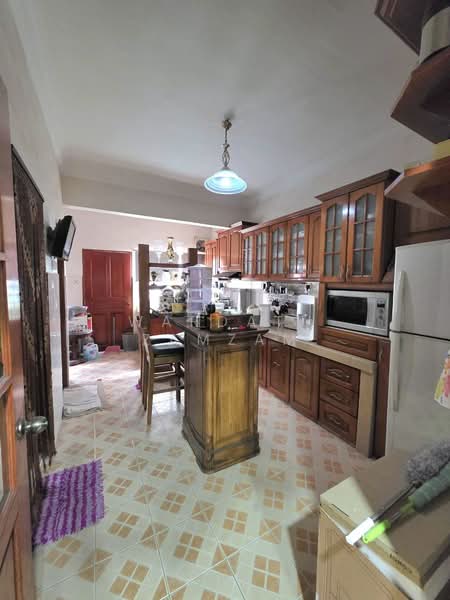 Rumah Teres 2 Tingkat untuk Dijual di Seksyen 3 (Bangi) - Wardatu Zamzam - Kitchen - PropertyGuru.com.my
