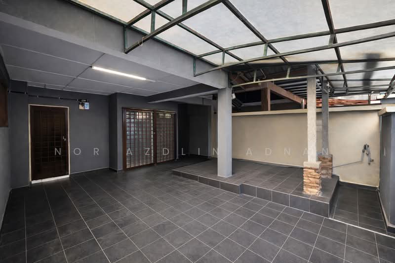 2-storey Terraced House for Sale in Taman Sinaran (Balakong) - Nor Azdlin Adnan - Exterior - PropertyGuru.com.my