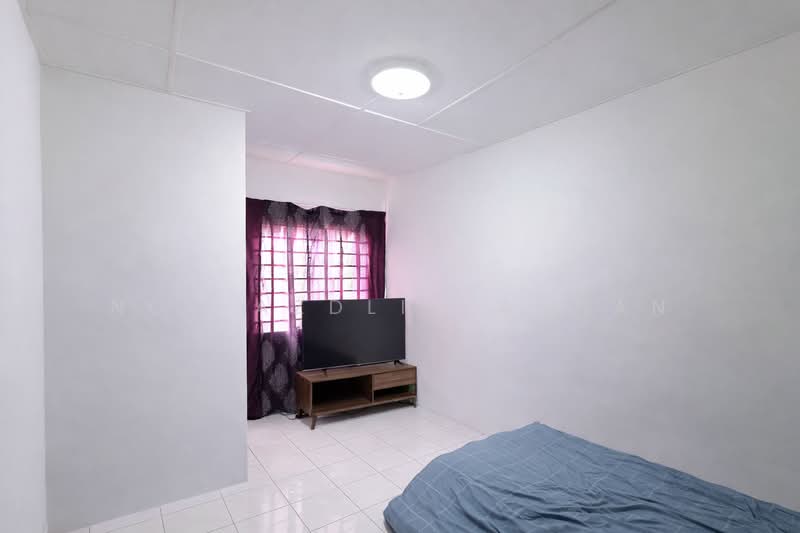 2-storey Terraced House for Sale in Taman Sinaran (Balakong) - Nor Azdlin Adnan - Bedroom - PropertyGuru.com.my