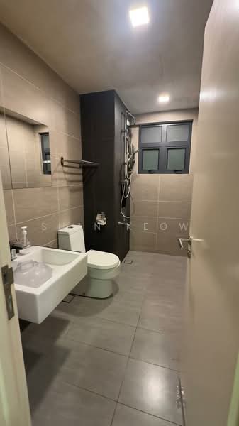 Kondominium untuk Disewa di Ascenda Residence @ Skyarena - Shan Keow - Bathroom - PropertyGuru.com.my