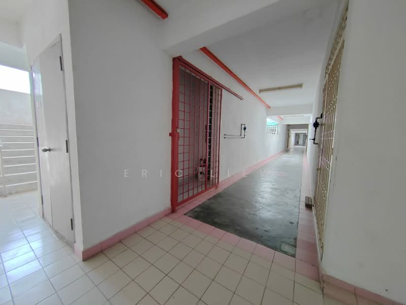 Condominium for Sale at Sri Hijau - Eric Liew - Corridor - PropertyGuru.com.my