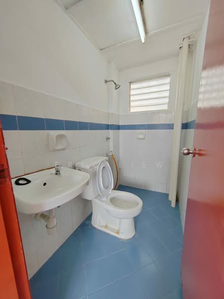 Condominium for Sale at Sri Hijau - Eric Liew - Bathroom - PropertyGuru.com.my