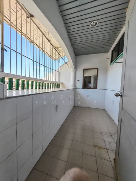 2-storey Terraced House for Sale in Taman Pelangi (Johor Bahru) - Yaoyao Property - Balcony - PropertyGuru.com.my