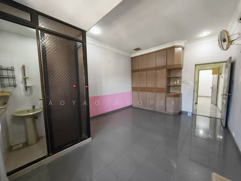 2-storey Terraced House for Sale in Taman Pelangi (Johor Bahru) - Yaoyao Property - Interior - PropertyGuru.com.my