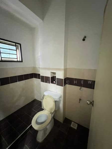 2-storey Terraced House for Sale in Taman JP Perdana (Johor Bahru) - Li Lian Chew - Bathroom - PropertyGuru.com.my