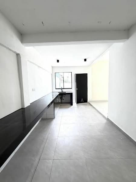 Semi-Detached House for Sale in Taman Megah Ria (Masai) - Win Tan - Interior - PropertyGuru.com.my