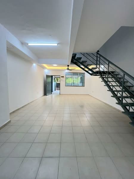 2-storey Terraced House for Sale in Taman Scientex Pasir Gudang (Pasir Gudang) - Melinda Ee - Living Room - PropertyGuru.com.my