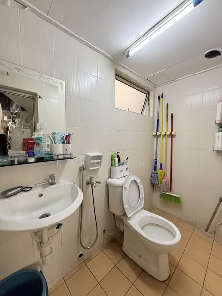 Rumah Bandar untuk Dijual di Batu Caves (Selangor) - KK Chong - Bathroom - PropertyGuru.com.my