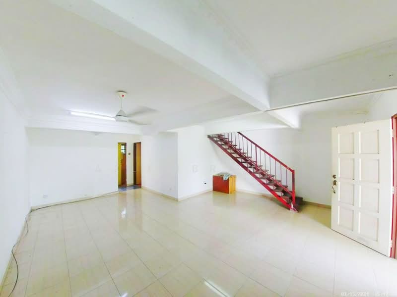 Rumah Teres 2 Tingkat untuk Dijual di Kampung Sungai Ramal Dalam (Bangi) - Azli Ibrahim - Living Room - PropertyGuru.com.my