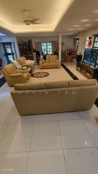 2-storey Terraced House for Sale in Usj 19 (Subang Jaya) - Celia Tan - Living Room - PropertyGuru.com.my