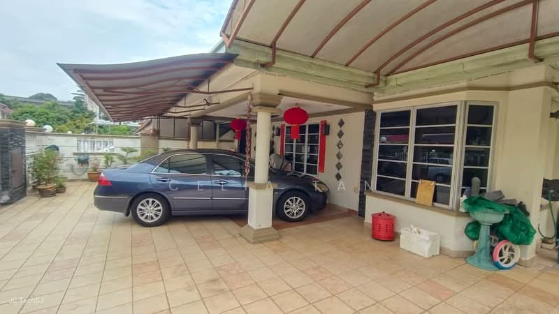 2-storey Terraced House for Sale in Usj 19 (Subang Jaya) - Celia Tan - Exterior - PropertyGuru.com.my