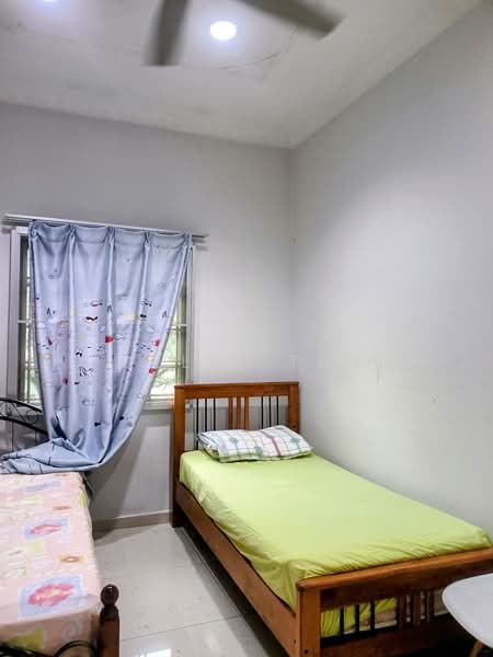 Rumah Teres 2-Tingkat untuk Dijual di Usj 19 (Subang Jaya) - Celia Tan - Bedroom - PropertyGuru.com.my