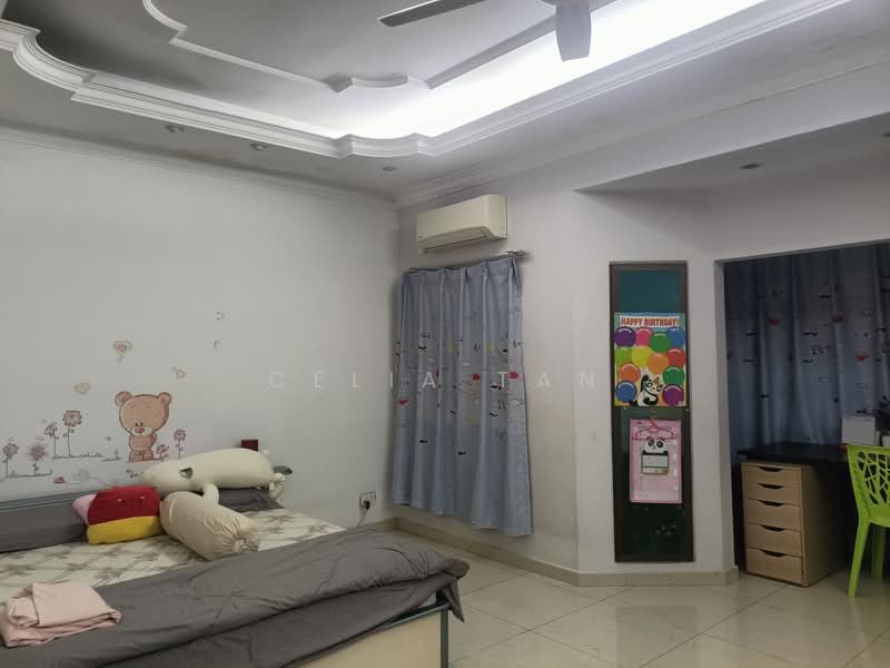 Rumah Teres 2-Tingkat untuk Dijual di Usj 19 (Subang Jaya) - Celia Tan - Bedroom - PropertyGuru.com.my