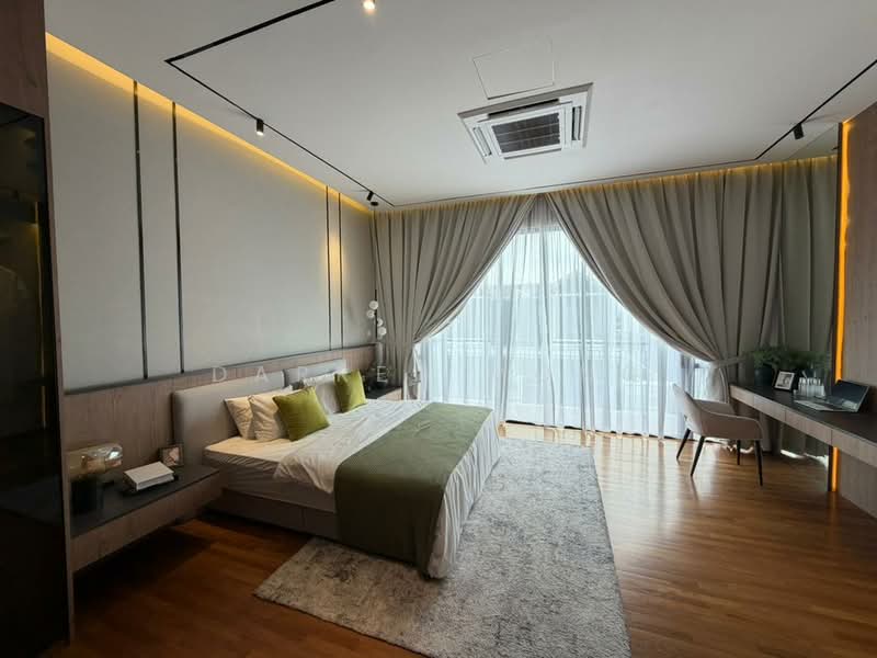 Semi-Detached House for Sale in Austin Crest (Johor Bahru) - Darren Mong - Bedroom - PropertyGuru.com.my