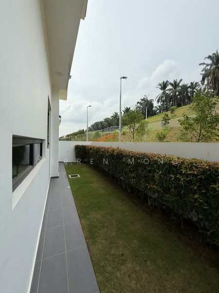 Semi-Detached House for Sale in Austin Crest (Johor Bahru) - Darren Mong - Exterior - PropertyGuru.com.my