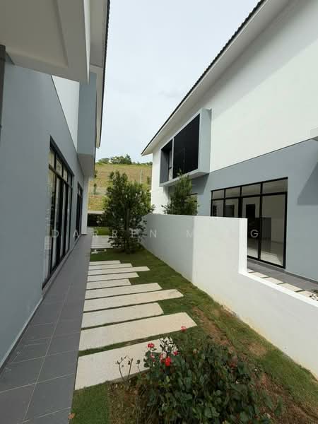 Semi-Detached House for Sale in Austin Crest (Johor Bahru) - Darren Mong - Exterior - PropertyGuru.com.my