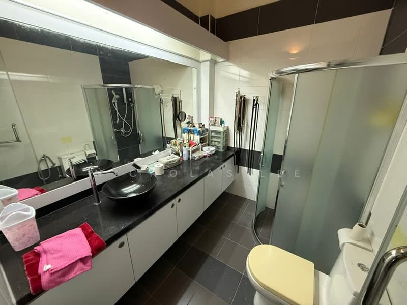 Rumah Teres 2 Tingkat untuk Dijual di Taman Perpaduan Mulia (Tambun) - Nicholas Lee - Bathroom - PropertyGuru.com.my