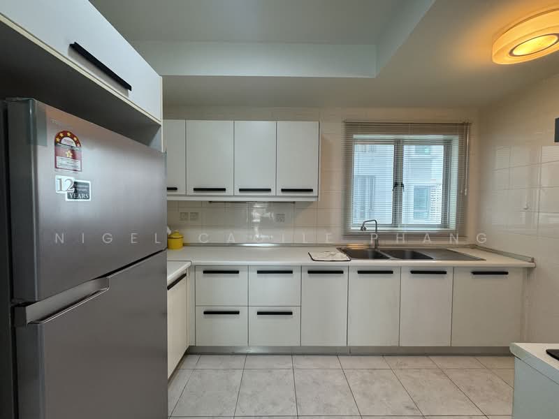 Servis Apartment untuk Disewa di Kiara Designer Suites - Nigel Caoile Phang - Kitchen - PropertyGuru.com.my