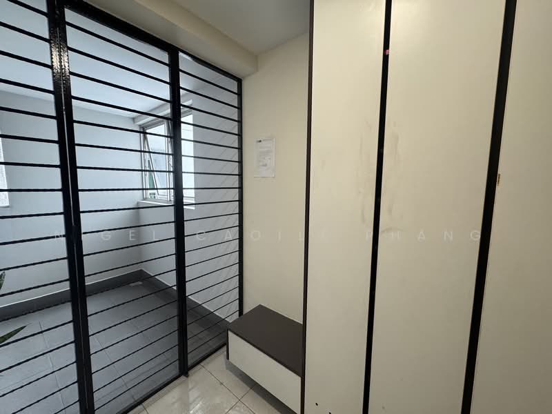 Servis Apartment untuk Disewa di Kiara Designer Suites - Nigel Caoile Phang - Entrance - PropertyGuru.com.my