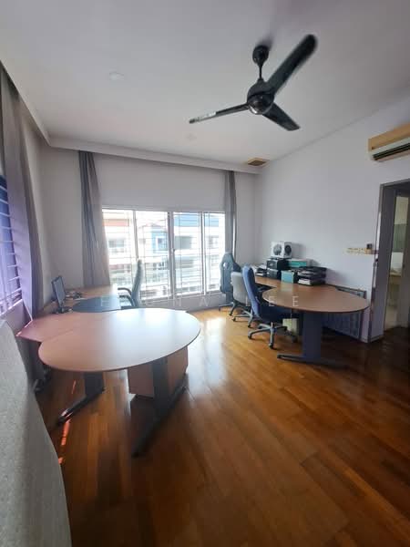 Semi-Detached House for Sale in Desa Parkcity (Kuala Lumpur) - Fiona Lee - Study - PropertyGuru.com.my