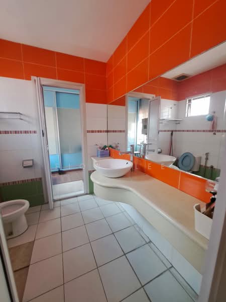Semi-Detached House for Sale in Desa Parkcity (Kuala Lumpur) - Fiona Lee - Bathroom - PropertyGuru.com.my