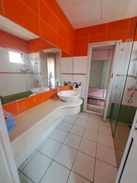 Semi-Detached House for Sale in Desa Parkcity (Kuala Lumpur) - Fiona Lee - Bathroom - PropertyGuru.com.my