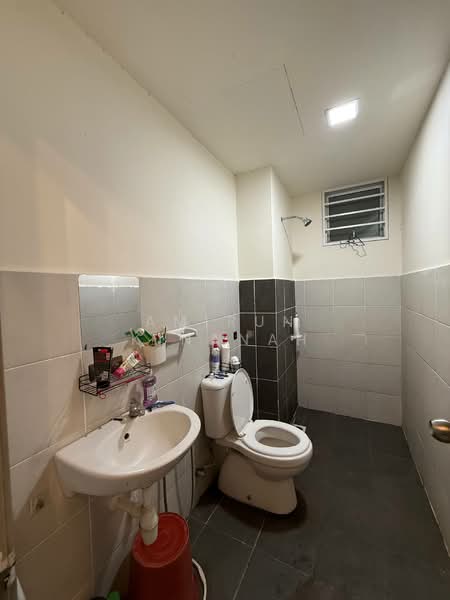 Pangsapuri untuk Disewa di Melodi Perdana - Amirun Kinanah - Bathroom - PropertyGuru.com.my