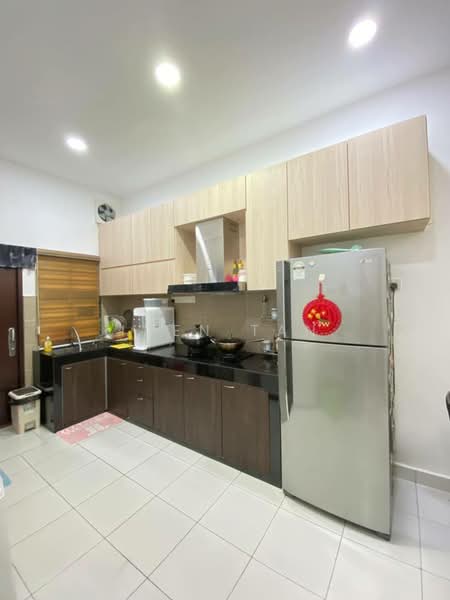 Rumah Teres 1 Tingkat untuk Dijual di Bandar Putra (Kulai) - Iden Tan - Kitchen - PropertyGuru.com.my