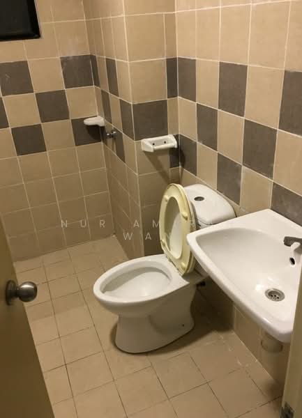 Condominium for Rent at Royal Domain Sri Putramas 2 - Nur Amirah Wan - Bathroom - PropertyGuru.com.my