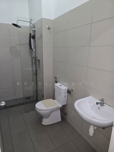 2-storey Terraced House for Sale in Bandar Tasik Puteri (Rawang) - Rosdi Sharif - Bathroom - PropertyGuru.com.my