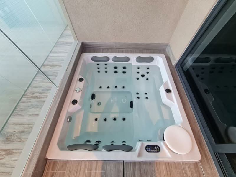 Servis Apartment untuk Dijual di Antara Genting Highlands - FM Hong - Balcony - PropertyGuru.com.my