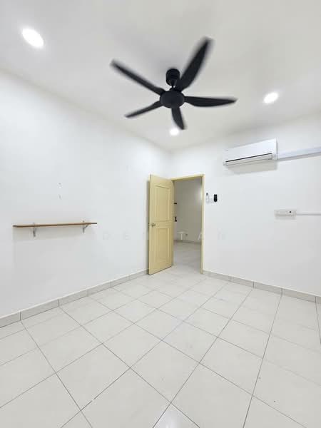 Rumah Teres 1.5 Tingkat untuk Dijual di Taman Impian Emas (Skudai) - Iden Tan - Interior - PropertyGuru.com.my