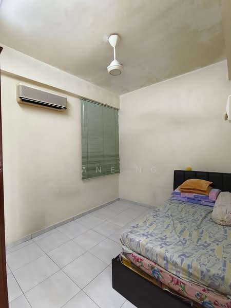 Pangsapuri untuk Dijual di Sri Mekar 2 - Jane Ng - Bedroom - PropertyGuru.com.my