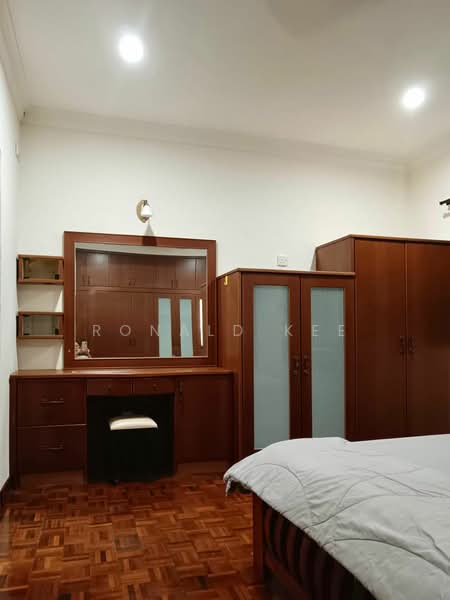 Rumah Teres 2 Tingkat untuk Dijual di Minden Heights (Gelugor) - Ronald Kee - Bedroom - PropertyGuru.com.my