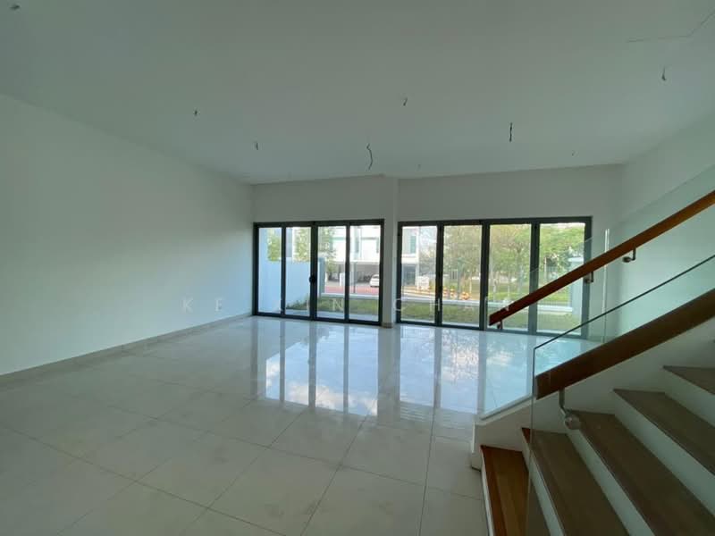 Rumah Berkembar untuk Dijual di Taman Molek (Johor Bahru) - Ke Xin Chan - Living Room - PropertyGuru.com.my
