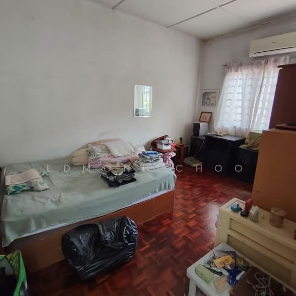 2-storey Terraced House for Sale in Sri Petaling (Kuala Lumpur) - Edmond Choo - Bedroom - PropertyGuru.com.my