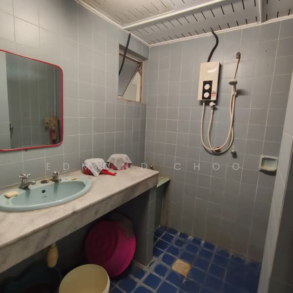 2-storey Terraced House for Sale in Sri Petaling (Kuala Lumpur) - Edmond Choo - Bathroom - PropertyGuru.com.my