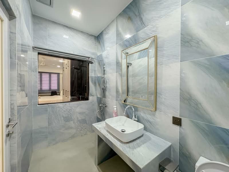 Rumah Teres 2 Tingkat untuk Dijual di Taman Setiawangsa (Setiawangsa) - Zaty Jasmin - Bathroom - PropertyGuru.com.my