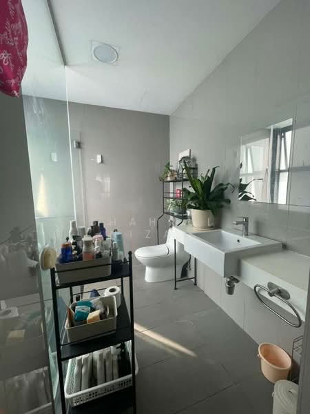 Service Residence for Sale at Renai Jelutong - Shahrul Nizam - Bathroom - PropertyGuru.com.my
