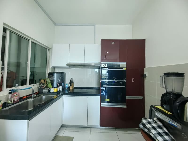 Condominium for Rent at La Thea Residences - Calvin Loke - Kitchen - PropertyGuru.com.my
