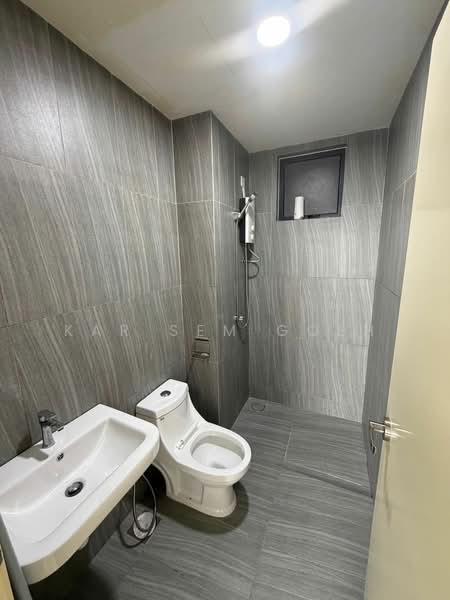 Kondominium untuk Disewa di The Hamilton - Kar Sem Goeh - Bathroom - PropertyGuru.com.my