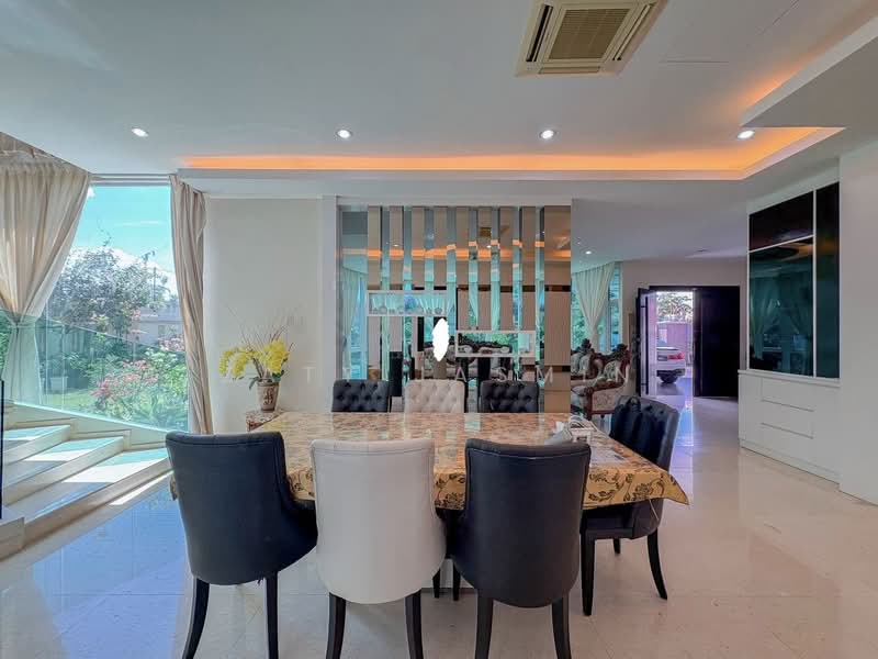 Rumah Banglo untuk Dijual di Taman Rasah Kemayan (Rasah) - Zaty Jasmin - Dining Room - PropertyGuru.com.my