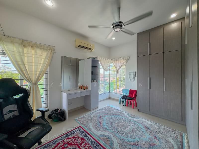Rumah Banglo untuk Dijual di Taman Rasah Kemayan (Rasah) - Zaty Jasmin - Bedroom - PropertyGuru.com.my
