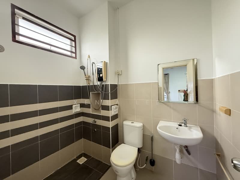 2-storey Terraced House for Rent in Bukit Indah (Iskandar Puteri (Nusajaya)) - Xenia Lee - Bathroom - PropertyGuru.com.my