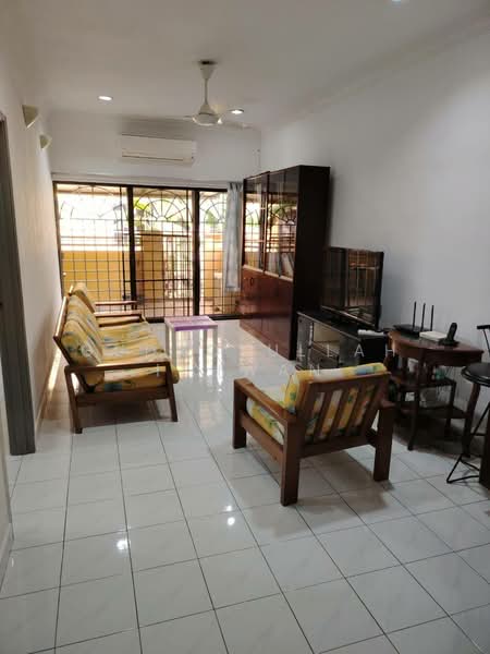 1-storey Terraced House for Sale in Taman Melawati (Ulu Kelang) - Gudrotullah Ikhwan - Living Room - PropertyGuru.com.my